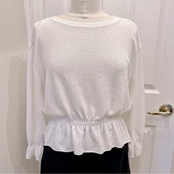 ❣️2/$15 ZARA Peplum White Top - Picture 8 of 9